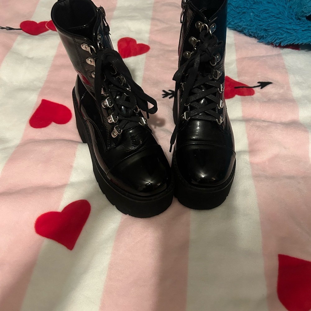 Black Lace-Up Women's Boots